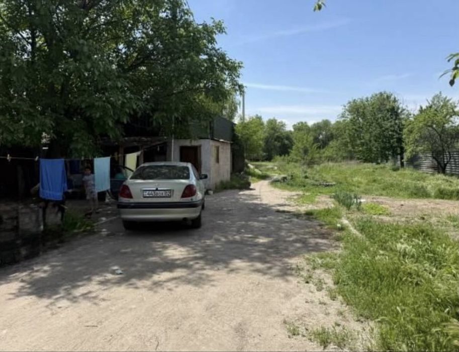 Земельный участок