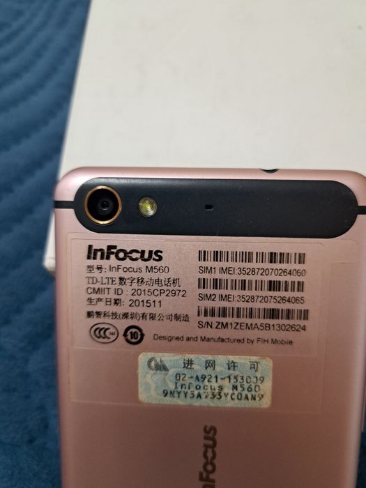 Телефон Infocus M560