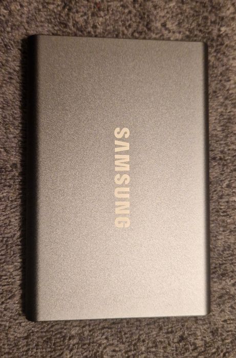 Vand SSD portabil Samsung T7 – 1TB – viteze foarte mari
