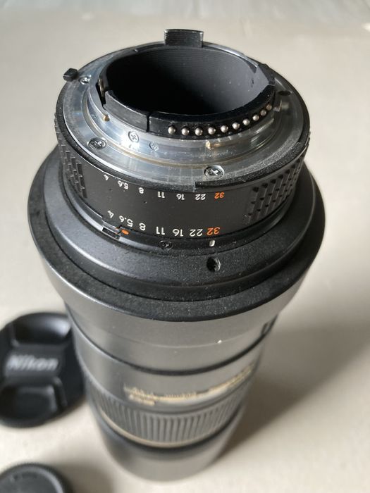 Nikon Nikkor Af-s 300mm 1:4D ED full-frame