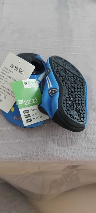 Продам детские аквашузы