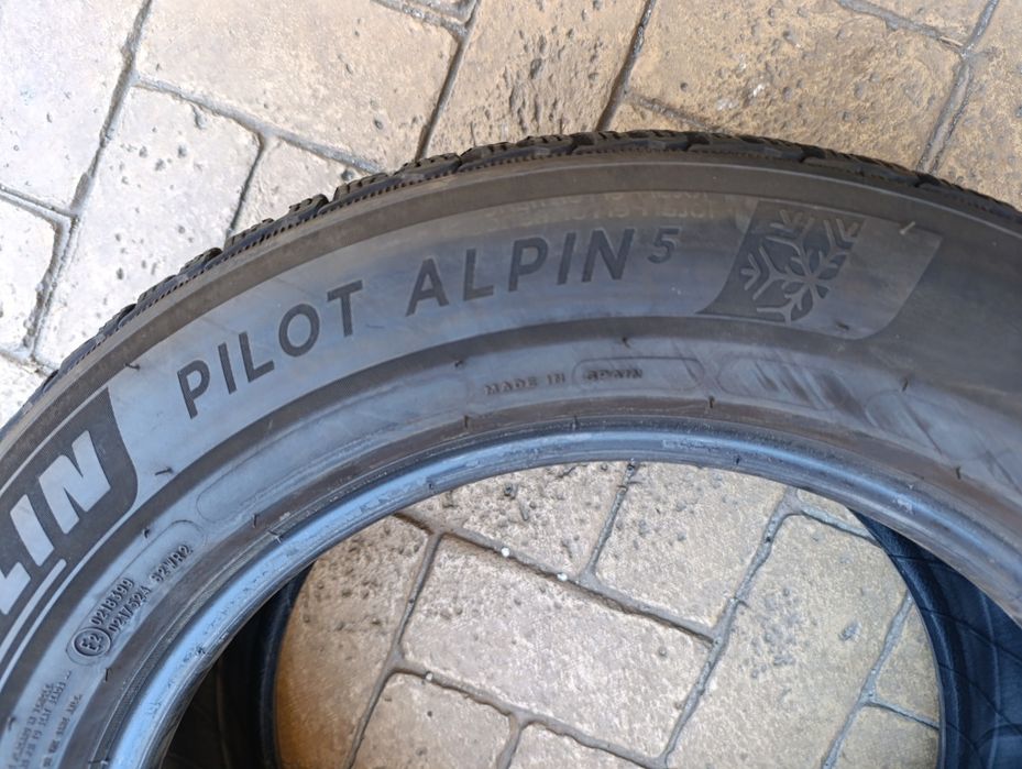 Зимни гуми Michelin 235/55/17 Pilot Alpine 5