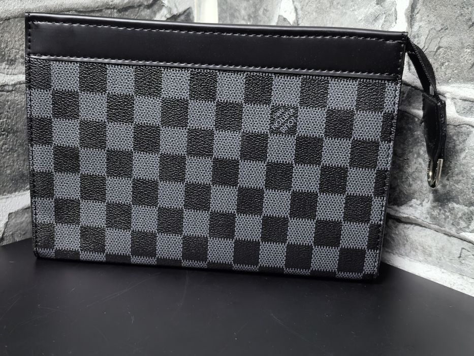 Lois Vieton чанта тип плик 2026