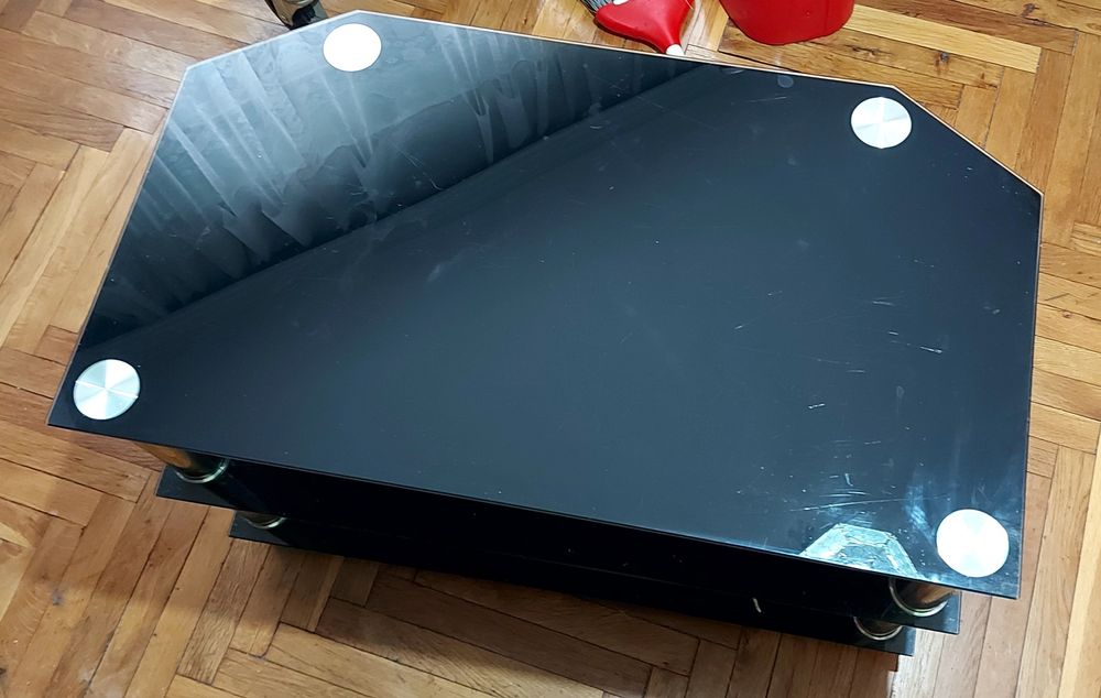 Телевизионна маса