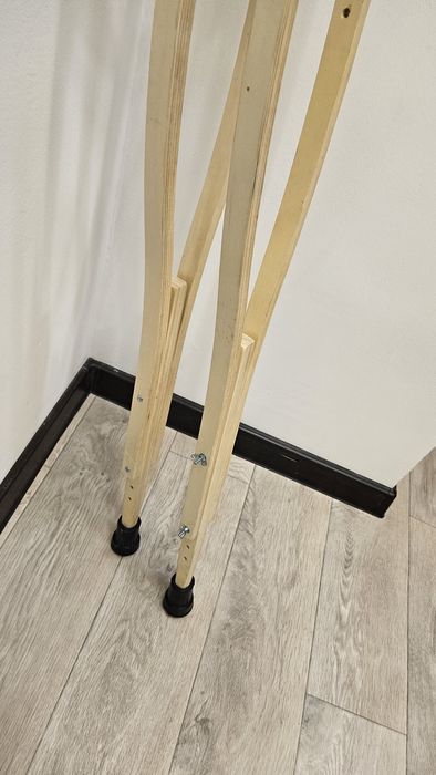 Костыли деревянные