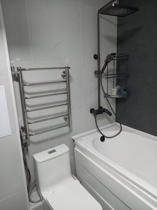 Кафельщик, сантехник, электрика.