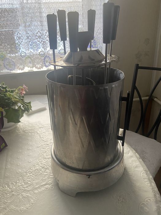 Элекрическая шашлычница