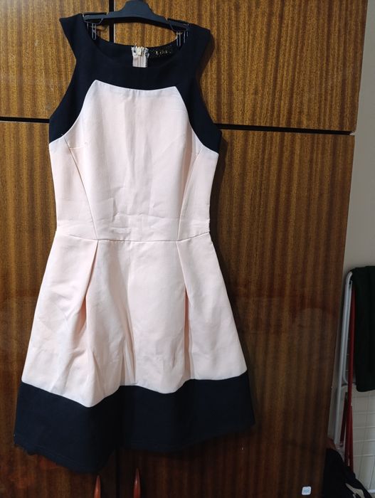 Рокля за младо момиче