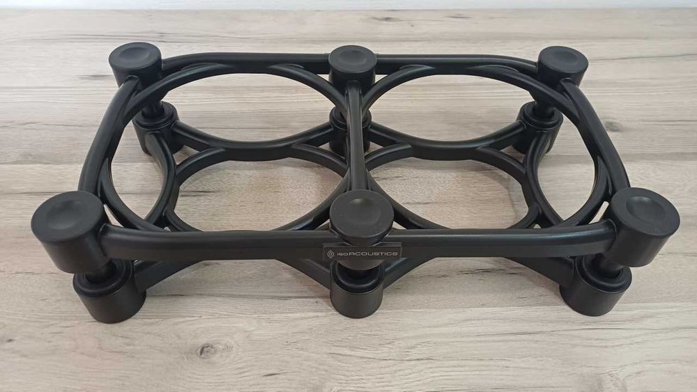 Антивибрационная подставка для мониторов IsoAcoustics ISO-430