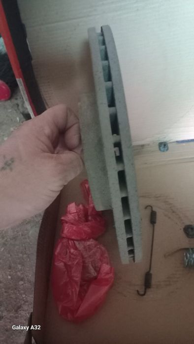 Продам тормозной диск на лада ларгус