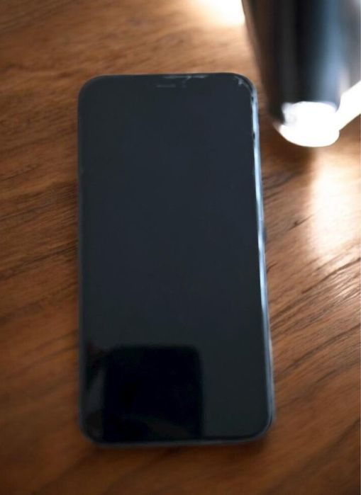 IPhone 11 64гб с коробкой