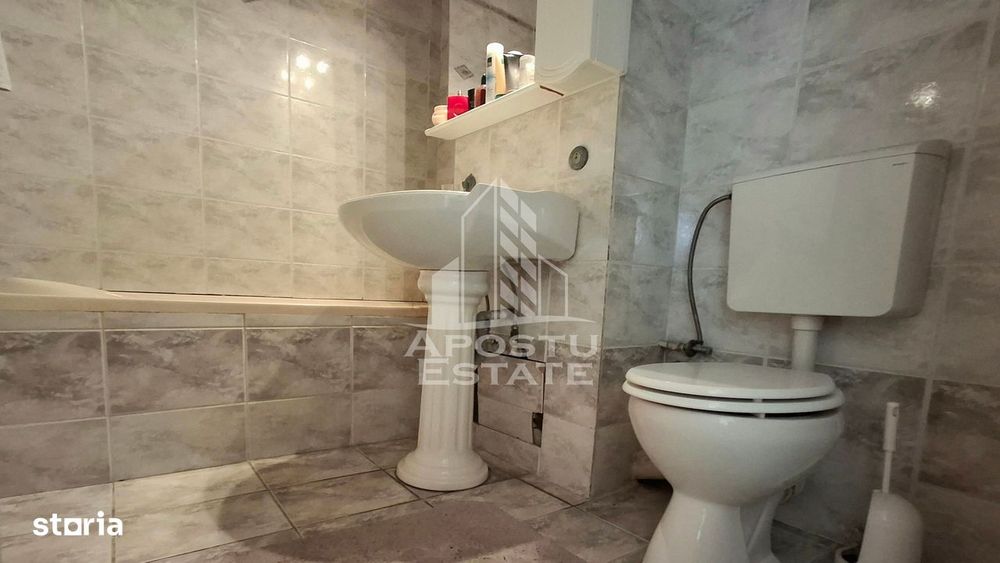 Apartament 4 camere micalaca zona 100