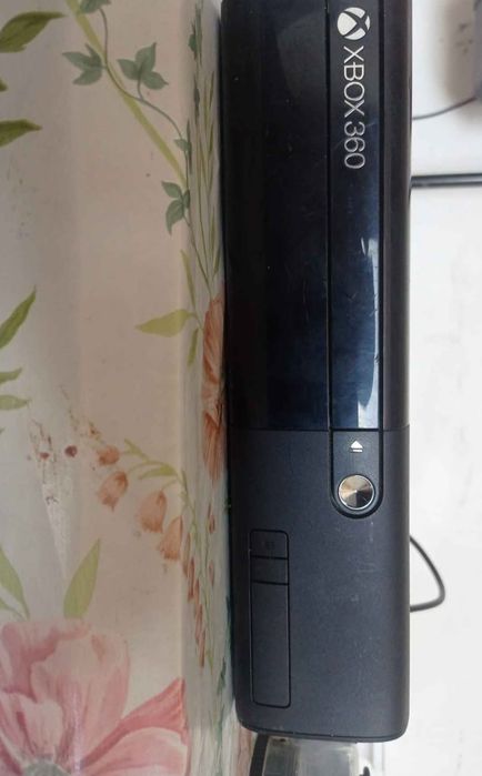 Xbox 360 E безупречен