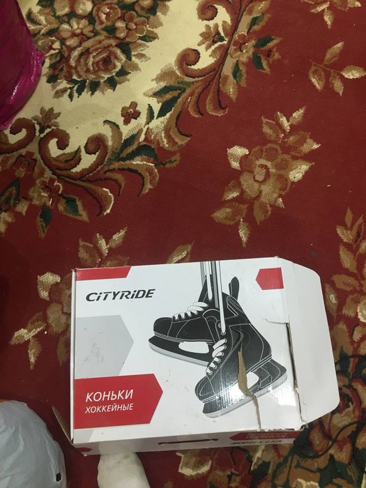 Продам коньки почти новые