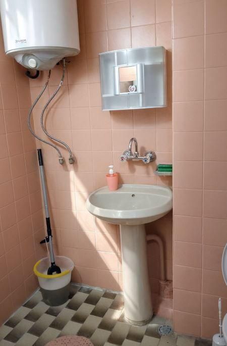 Дава се под наем Двустаен апартамент в Варна, Левски - 55 кв.м за 350 € - Снимка #5