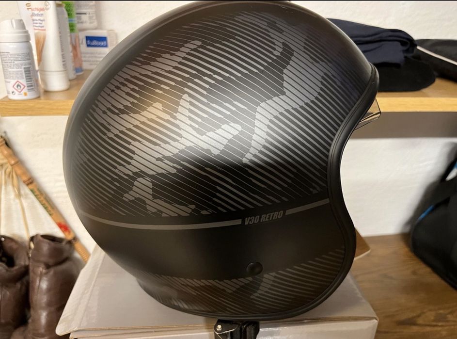 Каска за мотор HJC V30