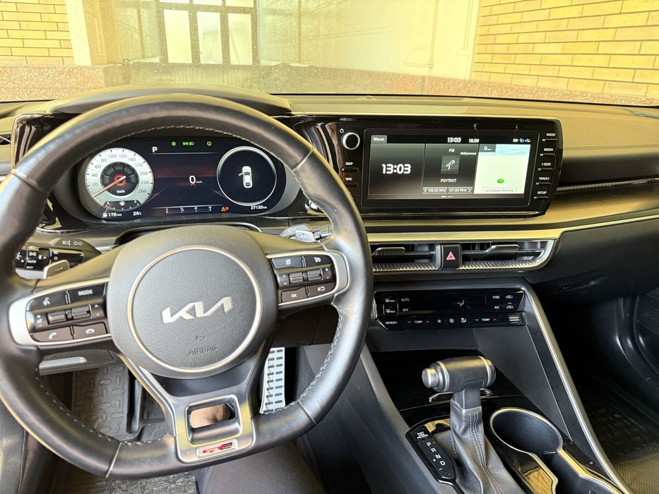 Kia K5 Gtline plus sotiladi