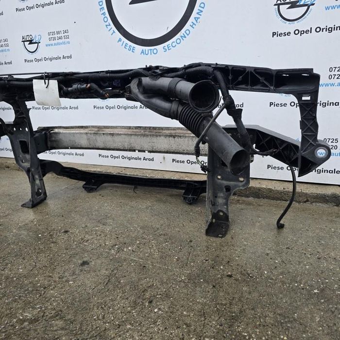 Trager Opel Corsa D facelift