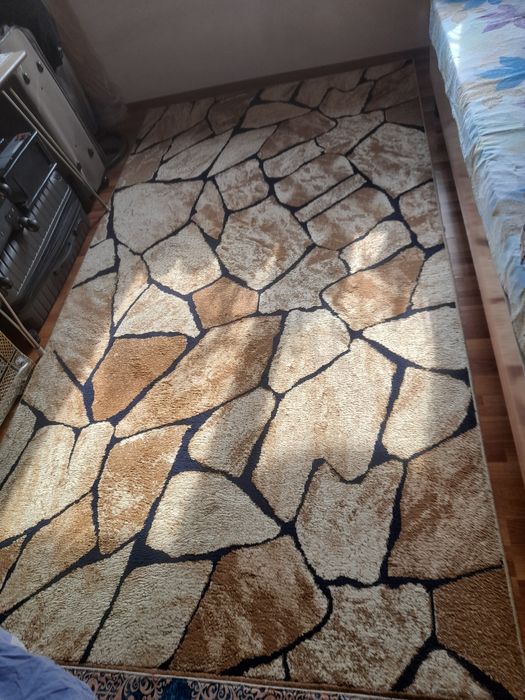 Продаётся ковёр палас