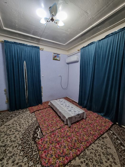 Qarshi shahar Buston mahalladan 6 sotixlik uy sotiladi