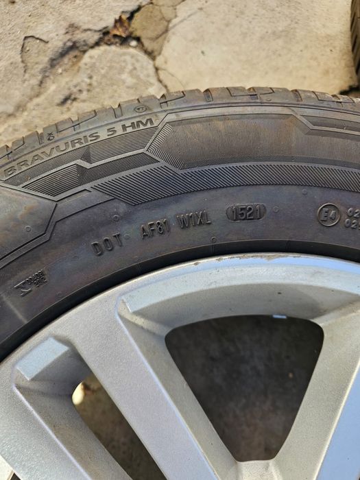 Roti Land Rover  235 65 17