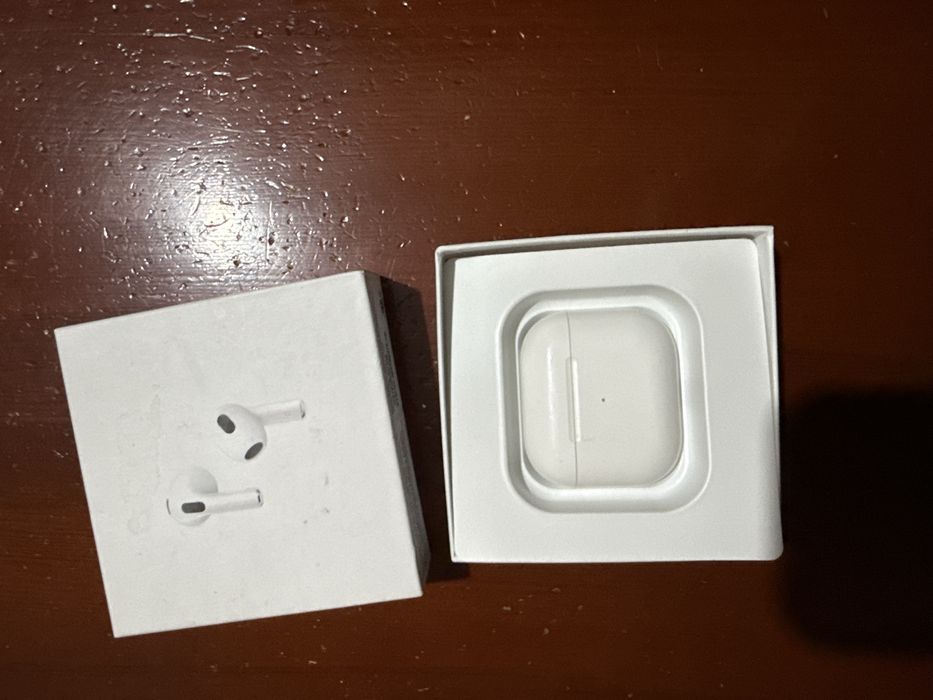 Airpods 3 серия като нови