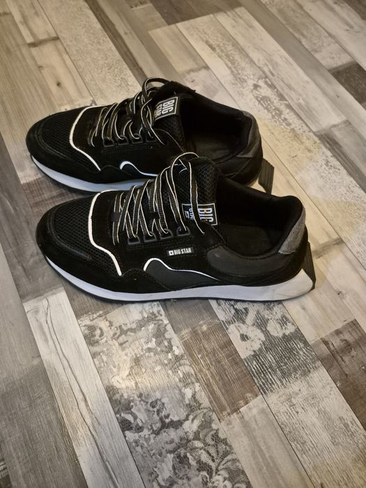 Schimb cu alți adidasi