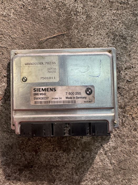 Продавам части (разчиствам гаража)