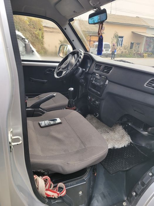 Yuk mashina Dongfeng D50 qoshbalon