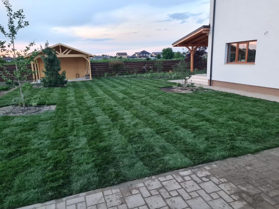 Gazon rulou și sistem de irigații