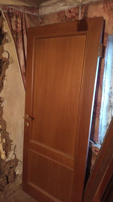 Продажа дверей  срочно!
