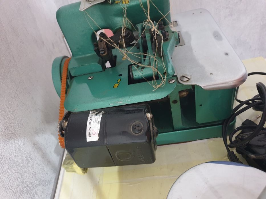 Оверлок продам срочно