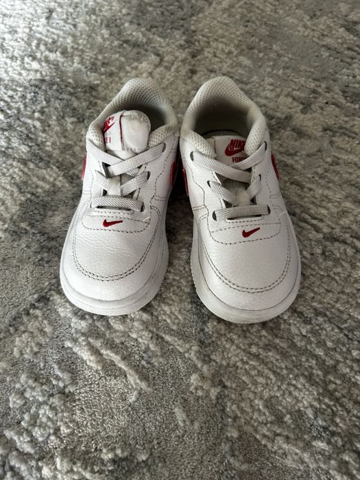 Adidasi Nike masura 22, impecabili