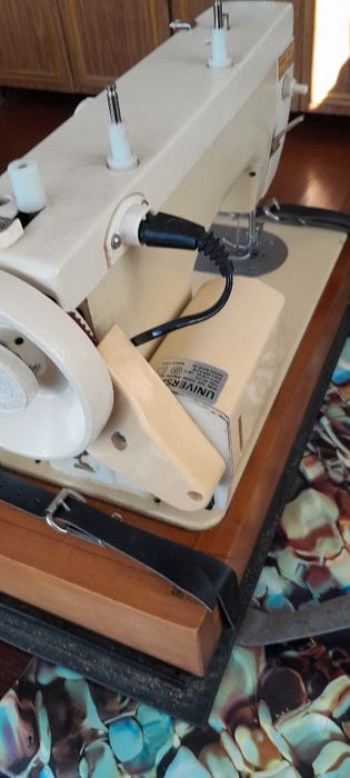 Швейная машина "Чайка-132"