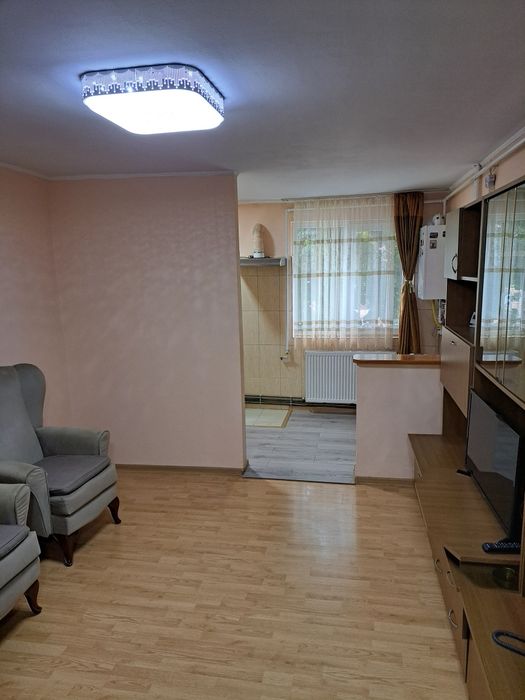 Garsonieră de vânzare.