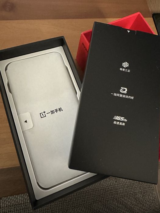 Oneplus 15 - 12/512гб
