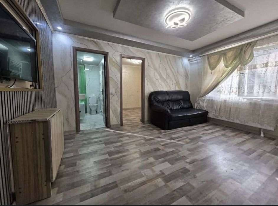 Apartament cu 2 camere, etajul 1, Str. Vasile Pârvan – vizavi de Casa Sturza