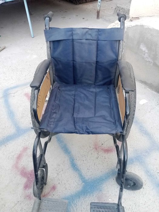 Продается инвалидная коляска.