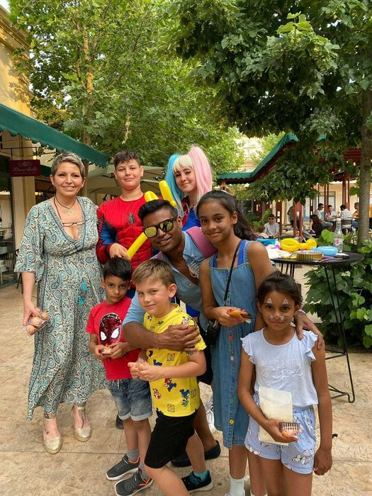 Animatori petreceri copii  ursitoare botez si arcade baloane