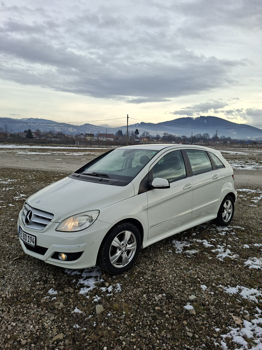 Mercedes B 180 class Automatic .2.0 diesel.fab2010