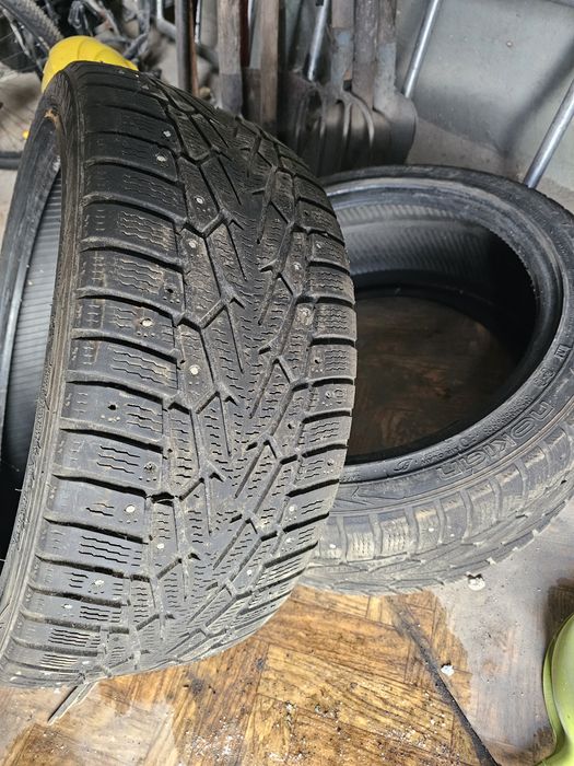 Nokian Hakkapeliitta 245/40r18