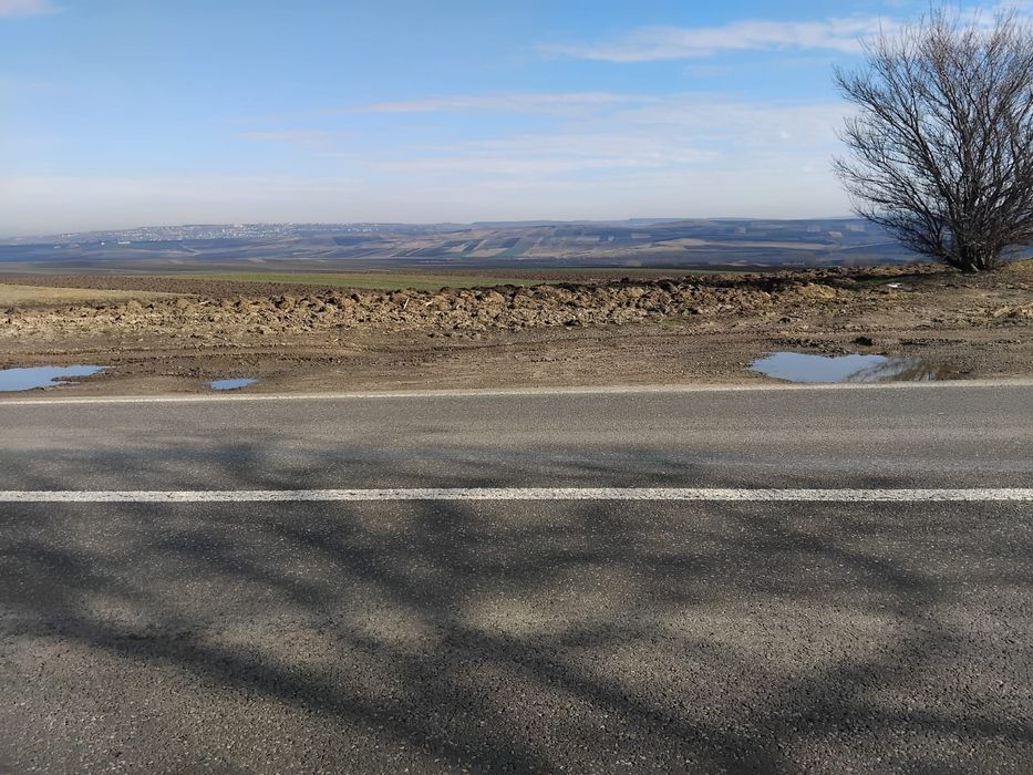 Vând teren intrare Grănicești