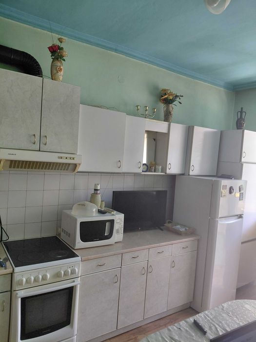 давам под наем две стай за ученици