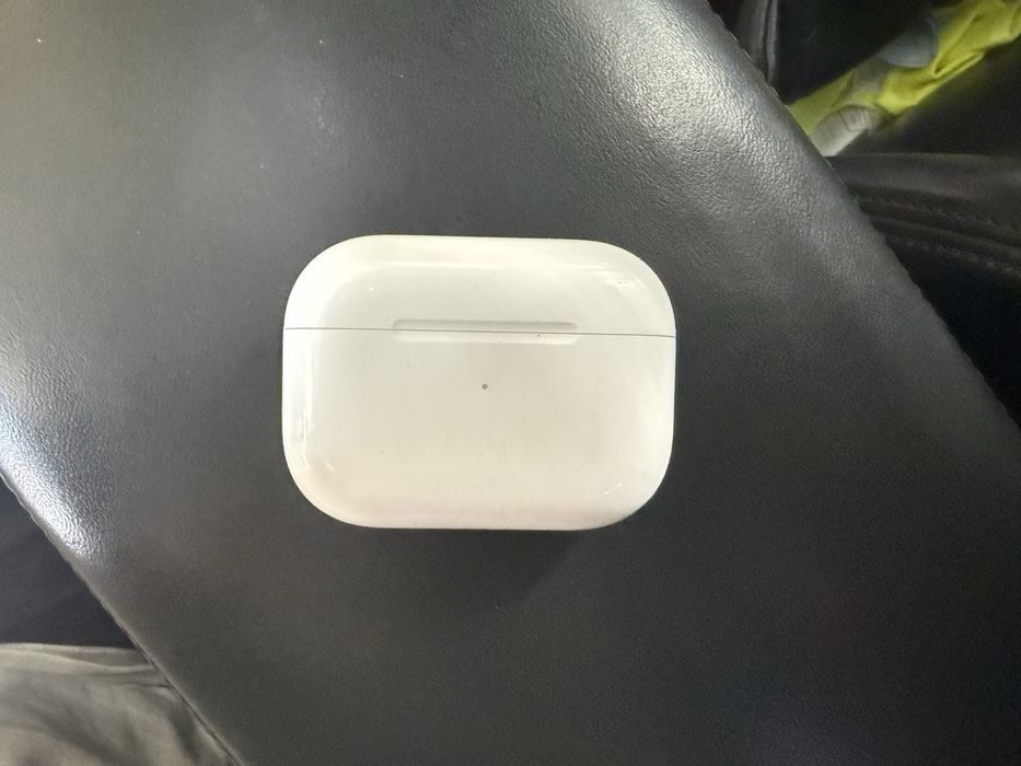 Слушалки Airpods pro 2 - само кейс