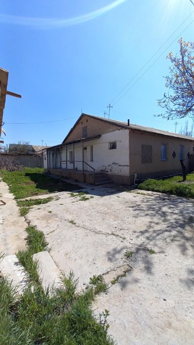 Ховли котеж сотилади