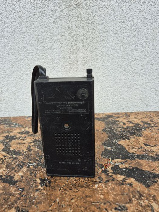 Radio receptor portabil marca Olimpic model 402,made in URSS