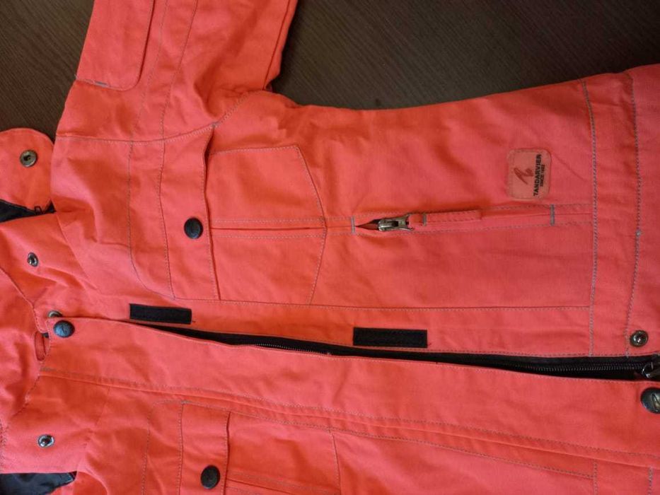 Новая  куртка для девочек Tandarvier