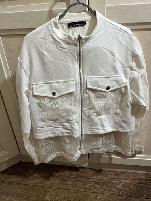 Огромная распродажа вещей