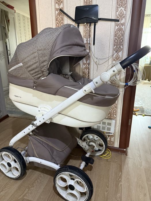 Коляска очень удобный и красивый