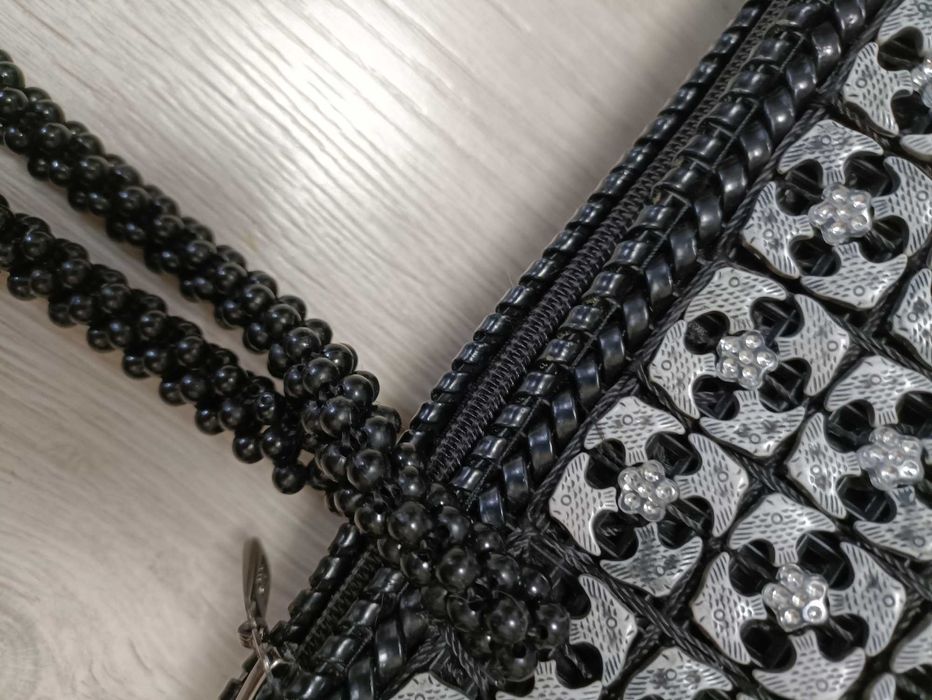 Необычная женская сумка